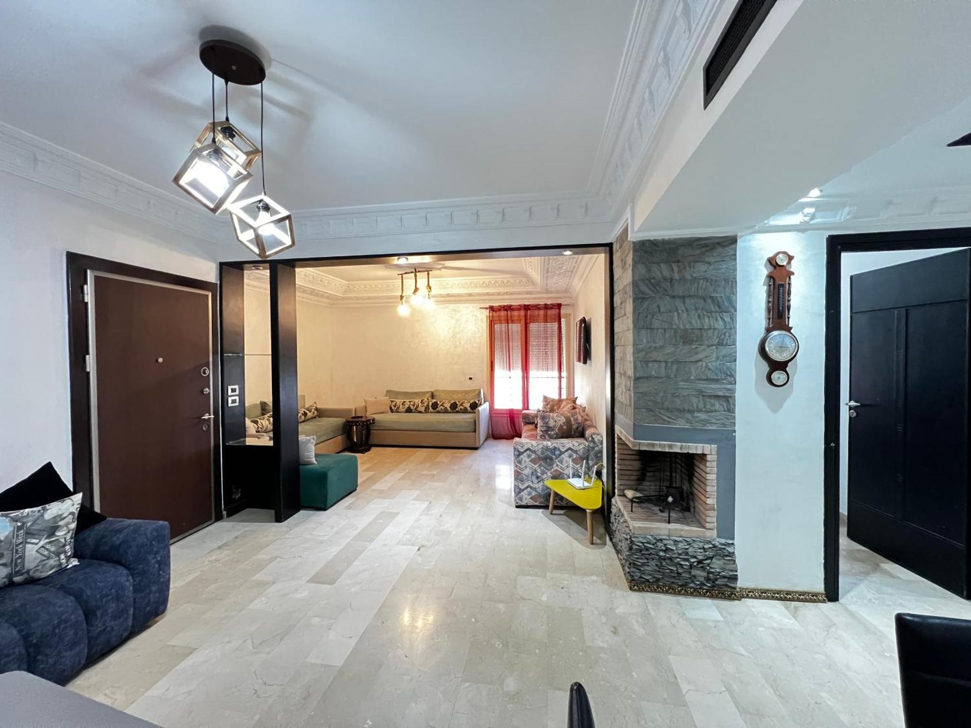 Yanis Book Apartment *