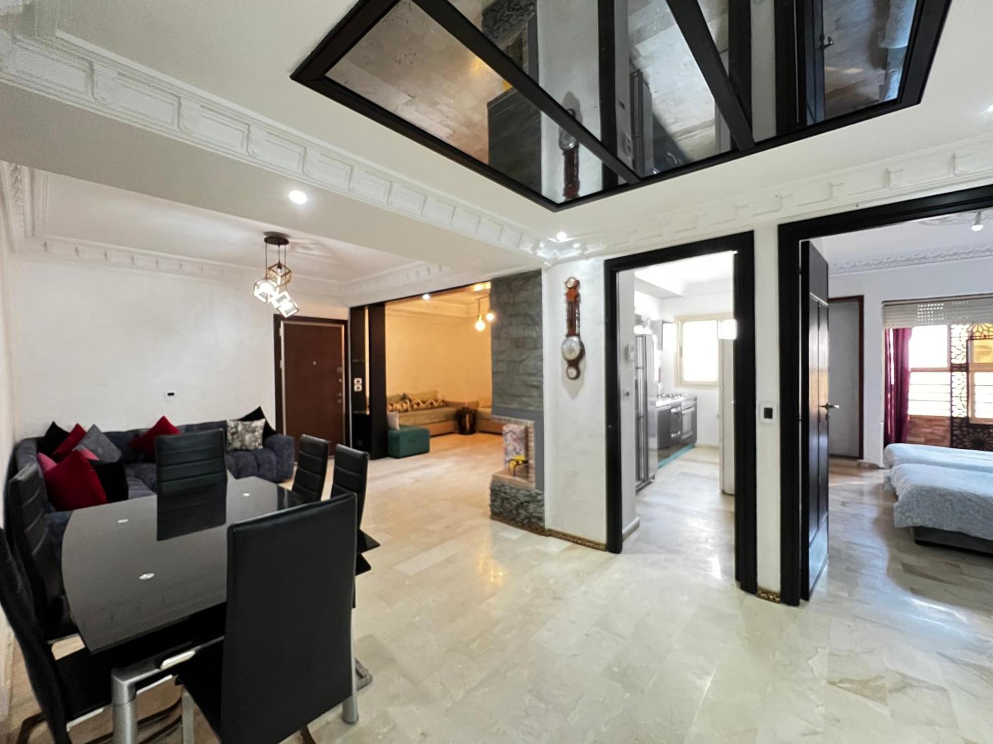 Apartment Yanis Book Casablanca